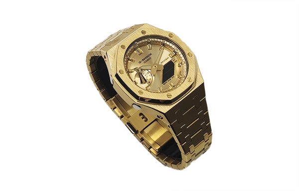 Кастомные часы Casio G-Shock G-Shock GA-2100 Золотой кастом — нержавеющая сталь, металлический браслет, золотые, вид сбоку...