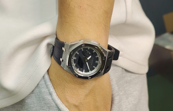 Кастомные часы Casio G-Shock GA-2100 — чёрный силиконовый ремешок и серебристый безель — фото 3