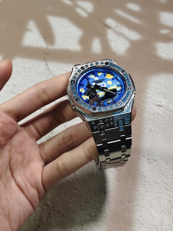Кастомные часы Casio G-Shock GA-2100 — серебристый браслет и голубой безель с кристаллами — фото 2