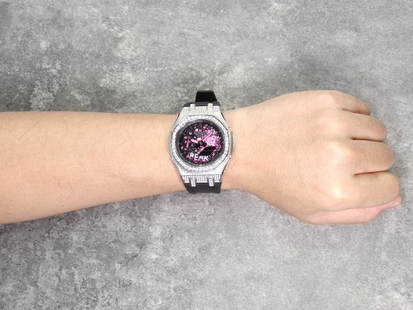 Кастомные часы Casio G-Shock GA-2100 — тёмный каучуковый ремешок и цветной безель с кристаллами — фото 3