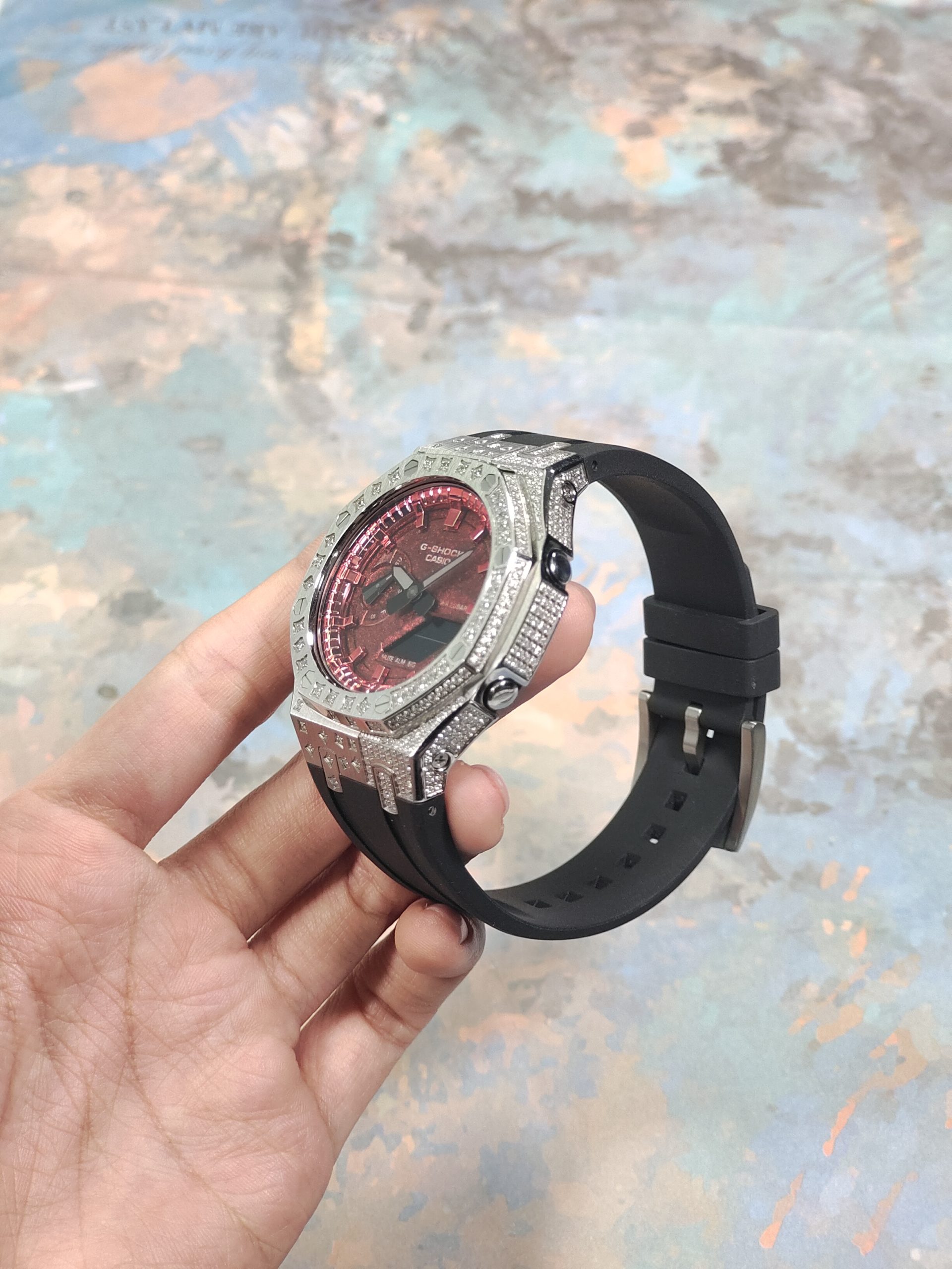 Кастомные часы CASIO 1A1 | Мод | CasiOAK Custom Кастомные часы Casio G-Shock GA-2100 — чёрный ремешок, кристальный безель и красный циферблат