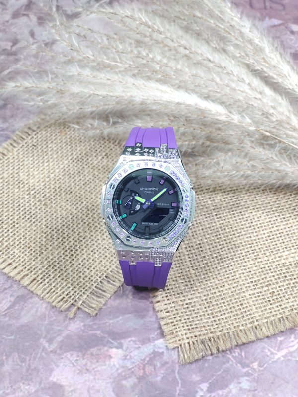 Кастомные часы Casio G-Shock GA-2100 — Фиолетовый циферблат и Бриллиантовые акценты — фото 2