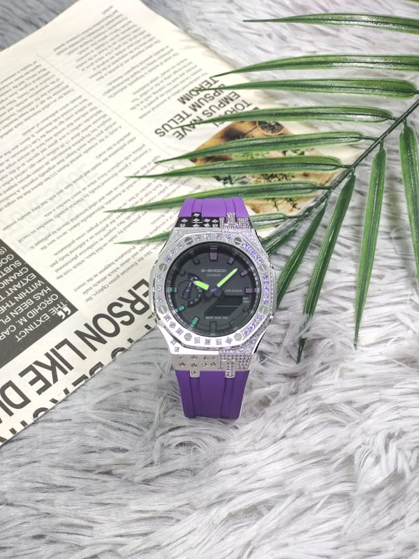 Кастомные часы Casio G-Shock GA-2100 — Фиолетовый циферблат и Бриллиантовые акценты — фото 4