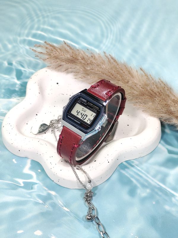 Кастомные часы Casio A158WA — Квадратный корпус и Красный циферблат — фото 3