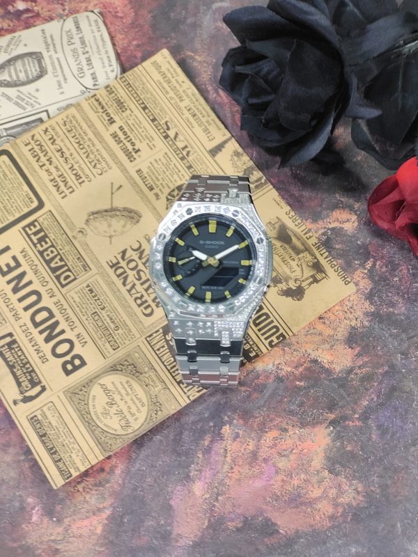 Кастомные часы Casio G-Shock GA-2100 — серебристый браслет и безель с кристаллами — фото 5