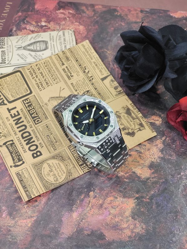 Кастомные часы Casio G-Shock GA-2100 — серебристый браслет и безель с кристаллами — фото 6