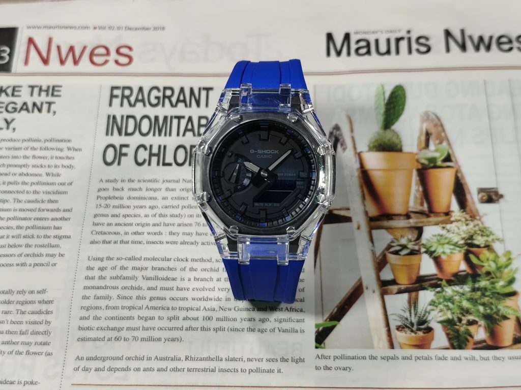 Кастомные часы Casio G-Shock Прозрачная Глубина Лазурного Ритма, лазурные. Купить кастом G-Shock CasiOAK Custom, доставка ...